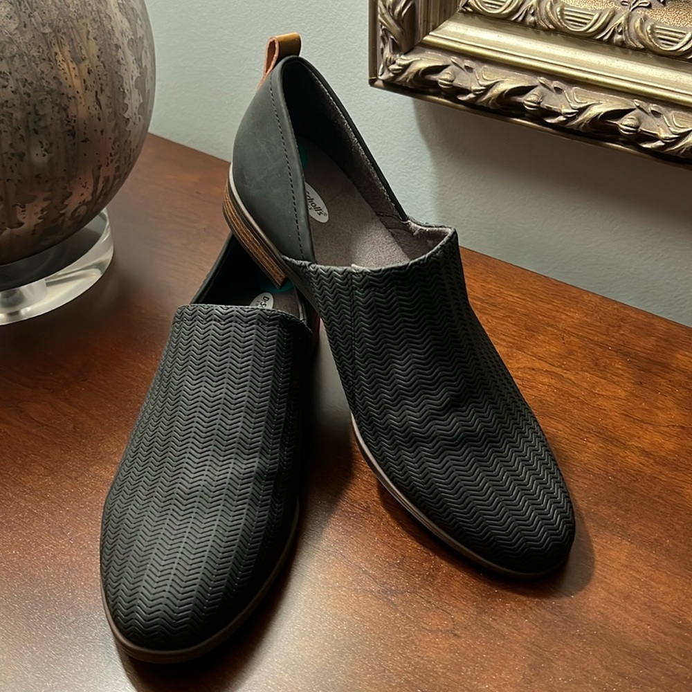 Dr. Scholl’s “Ruler Shootie”